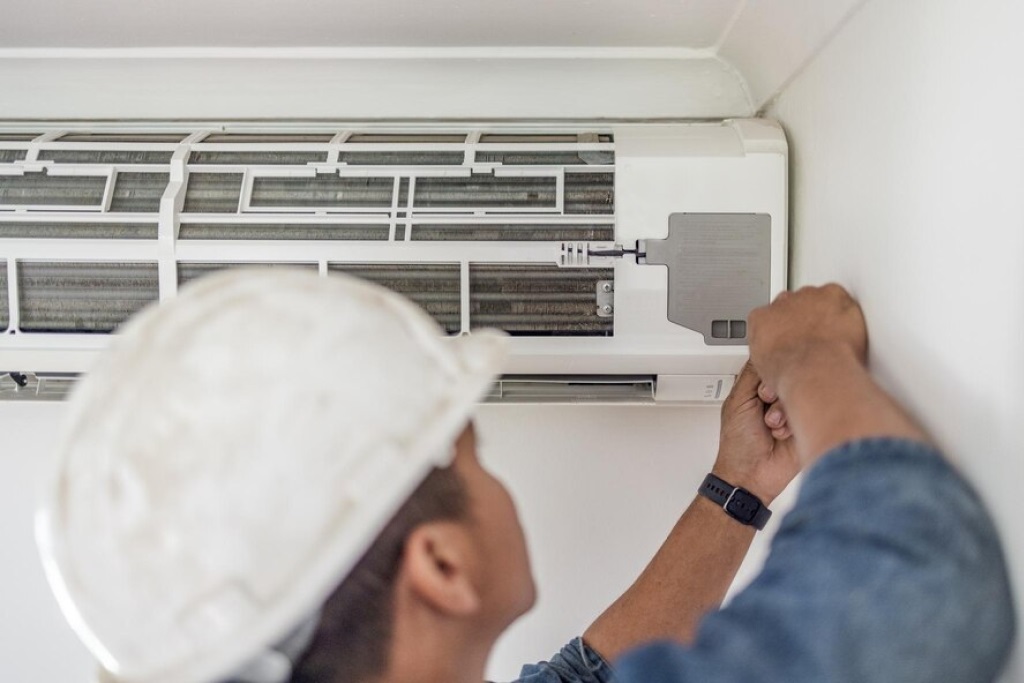 Reparații Aer Condiționat